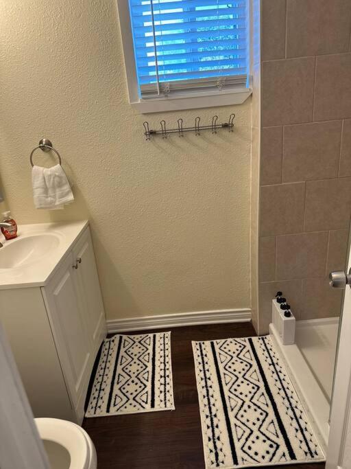 Walk To The Alamodome! Sleeps 6, Pet Friendly Apartment San Antonio Luaran gambar